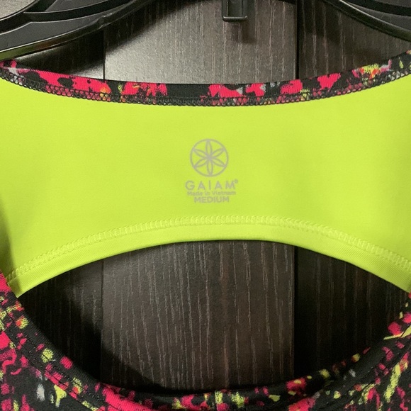 Gaiam Workout Top M - Picture 2 of 3